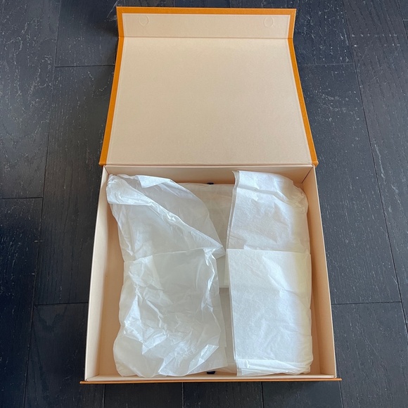 LOUIS VUITTON LV Gift Box Magnetic Empty Large Box storage decoration - Picture 2 of 10